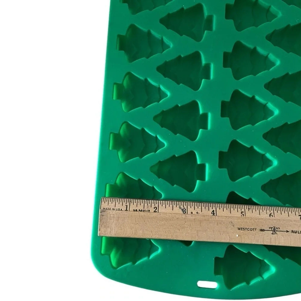 🎄 Christmas Tree Silicone Mold – Perfect for Baking, Crafts & DIY Gifts